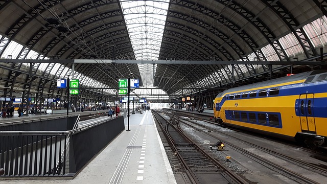 station-2740165_640
